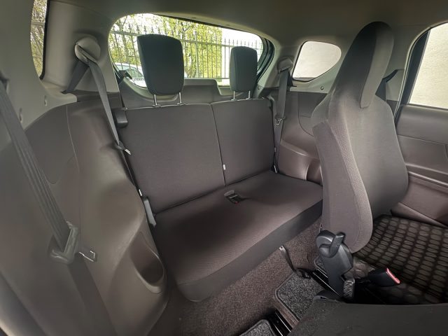 TOYOTA iQ usata, con Controllo trazione