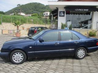 MERCEDES-BENZ E 250 usata, con Airbag laterali