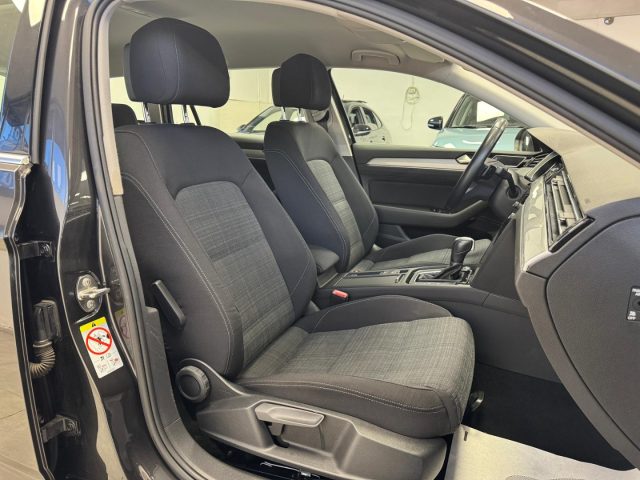 VOLKSWAGEN Passat Variant usata, con Chiusura centralizzata