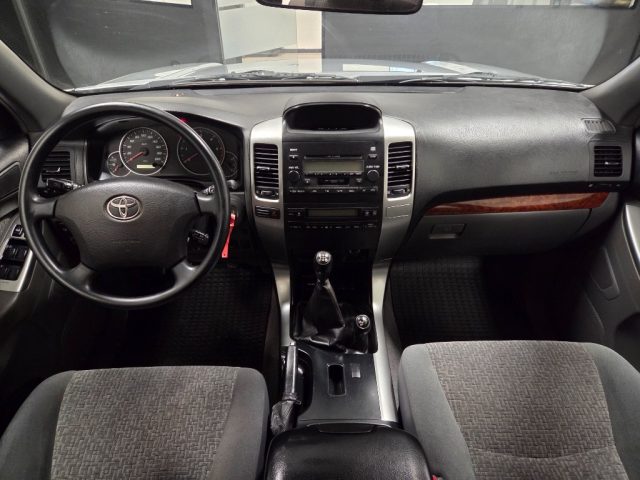 TOYOTA Land Cruiser usata, con Chiusura centralizzata
