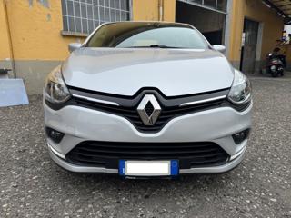 RENAULT Clio usata, con Airbag