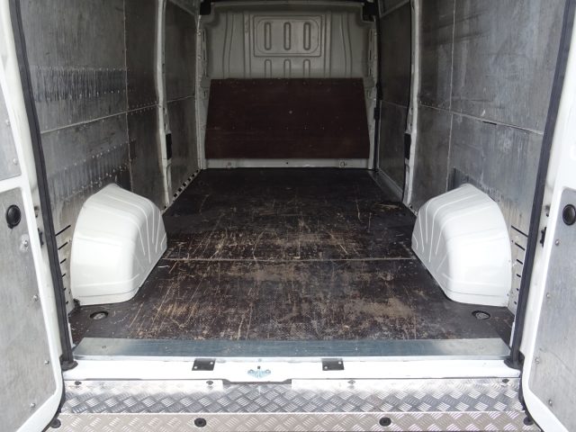 PEUGEOT Boxer usata, con Fendinebbia
