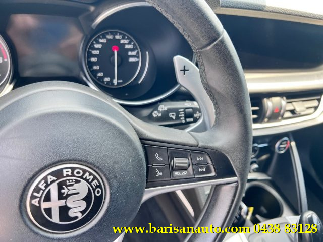 ALFA ROMEO Stelvio usata, con Controllo automatico clima