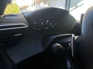 PEUGEOT 2008 usata, con USB