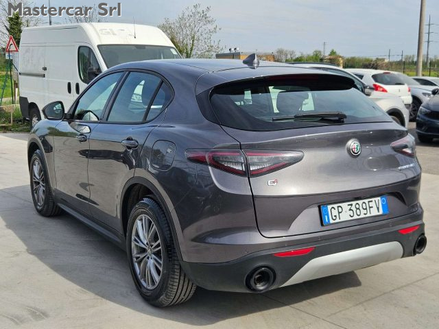 ALFA ROMEO Stelvio usata, con Alzacristalli elettrici
