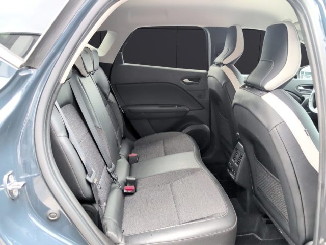 RENAULT Captur usata, con USB