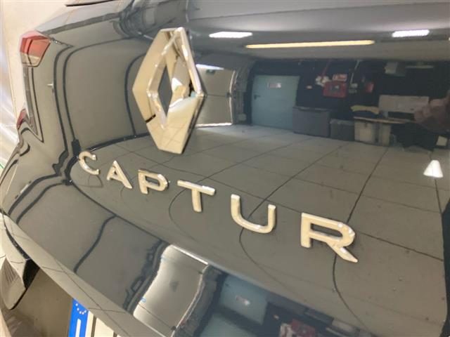 RENAULT Captur usata 24