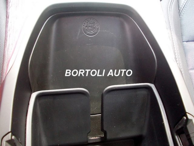ALFA ROMEO Stelvio usata, con Bluetooth