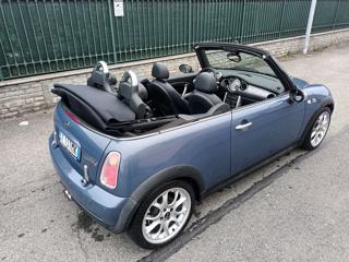 MINI Cabrio usata, con Autoradio