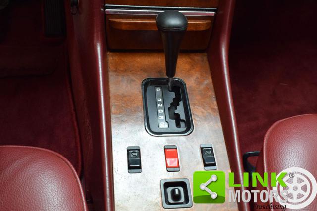 MERCEDES-BENZ SL 560 usata 11