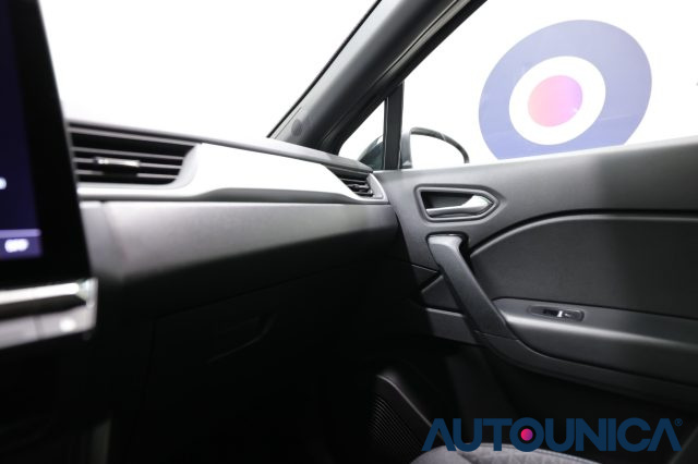 RENAULT Captur usata, con Sensori di parcheggio posteriori