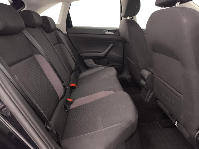 VOLKSWAGEN Taigo usata, con Luci diurne