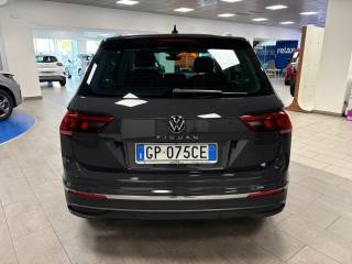 VOLKSWAGEN Tiguan usata, con Volante in pelle