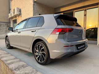 VOLKSWAGEN Golf usata, con Boardcomputer
