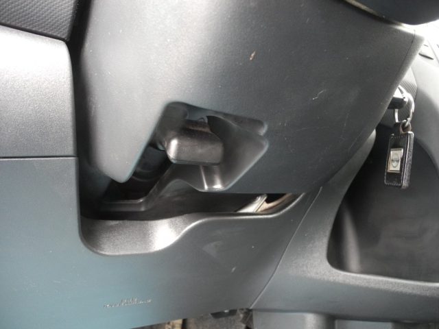 TOYOTA Yaris usata 27