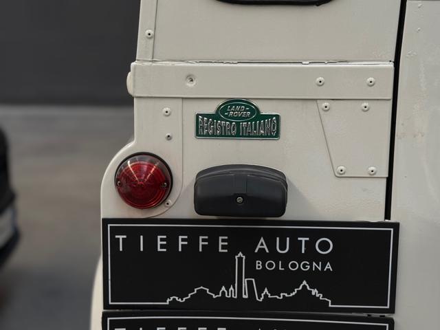 LAND ROVER Defender usata 12