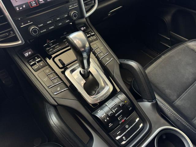 PORSCHE Cayenne usata, con Cronologia tagliandi