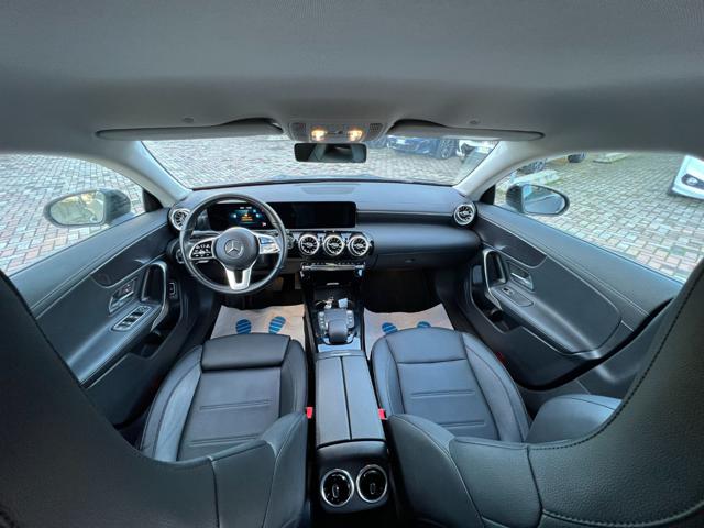 MERCEDES-BENZ CLA 200 usata, con Autoradio