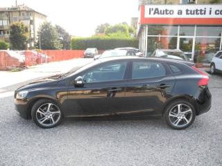 VOLVO V40 usata, con Airbag