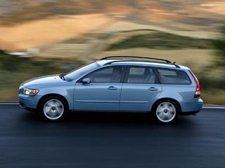 VOLVO V50 D2 R-design