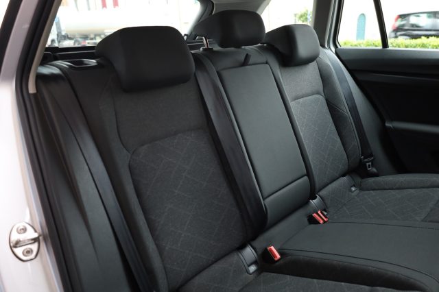 VOLKSWAGEN Golf Variant usata 108