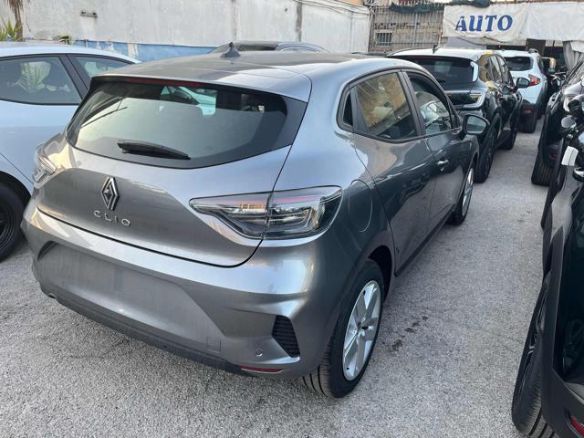 RENAULT Clio usata, con Autoradio