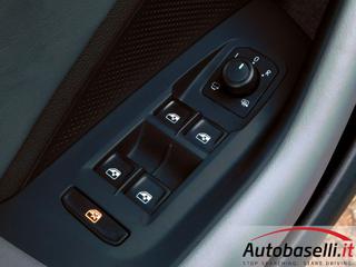 VOLKSWAGEN Passat usata, con Airbag testa