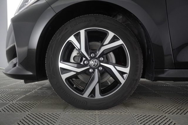 TOYOTA Yaris usata 8