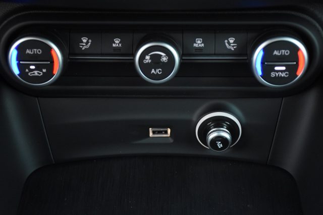 ALFA ROMEO Stelvio usata, con Park Distance Control