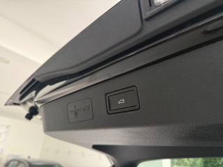 VOLKSWAGEN T-Roc usata, con Controllo automatico clima