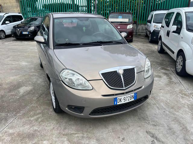 LANCIA Ypsilon usata, con Airbag