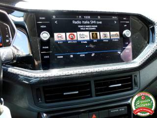 VOLKSWAGEN T-Cross usata, con USB