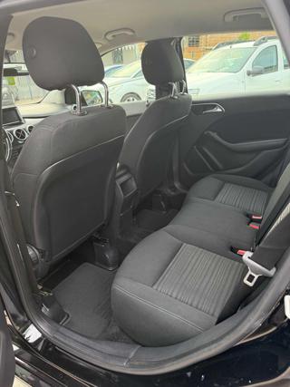MERCEDES-BENZ B 180 usata, con Fari Xenon