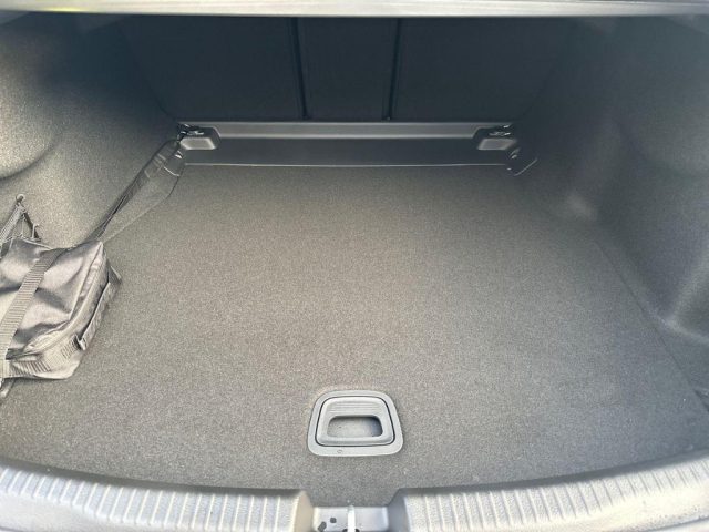 MERCEDES-BENZ C 220 usata, con Climatizzatore