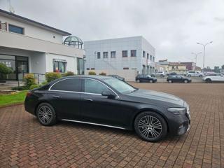 MERCEDES-BENZ E 220 usata, con Boardcomputer