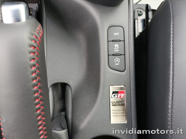 TOYOTA Yaris usata, con Controllo trazione