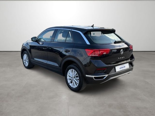 VOLKSWAGEN T-Roc usata, con Autoradio