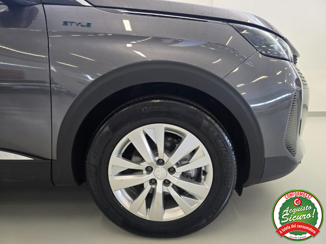 PEUGEOT 3008 usata 27