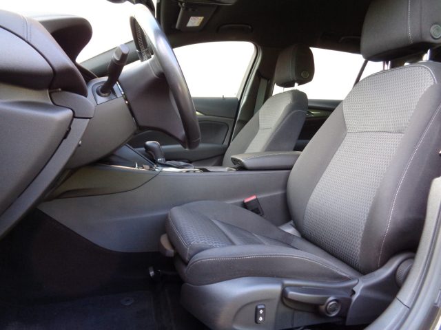 OPEL Insignia usata, con Controllo automatico clima