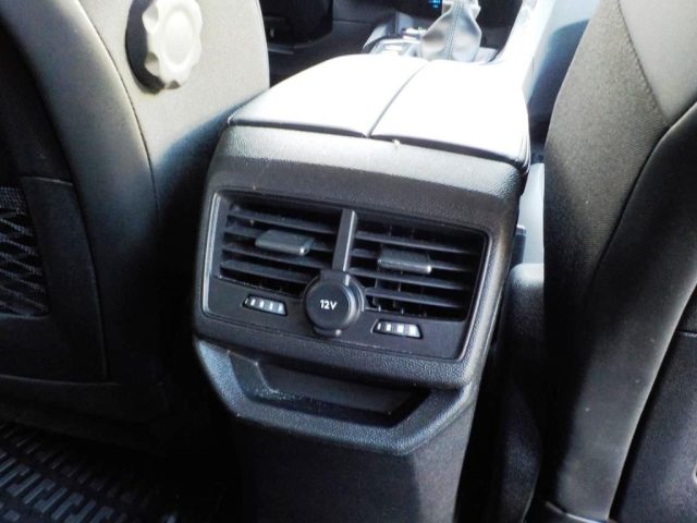 PEUGEOT 3008 usata, con Volante multifunzione