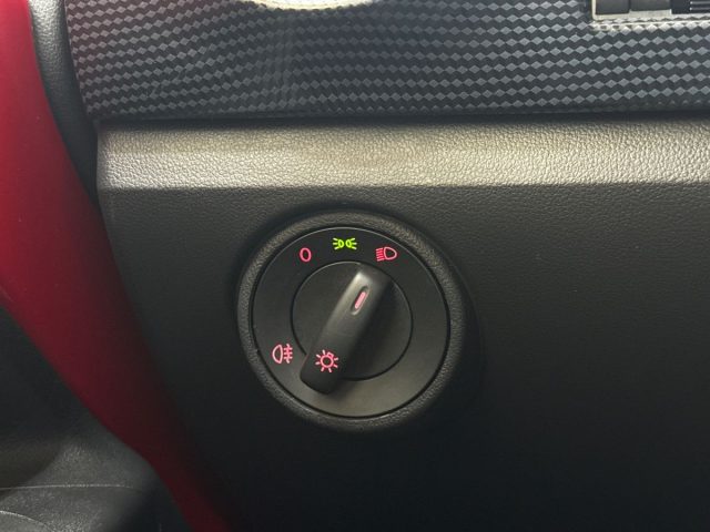 VOLKSWAGEN up! usata, con Frenata d