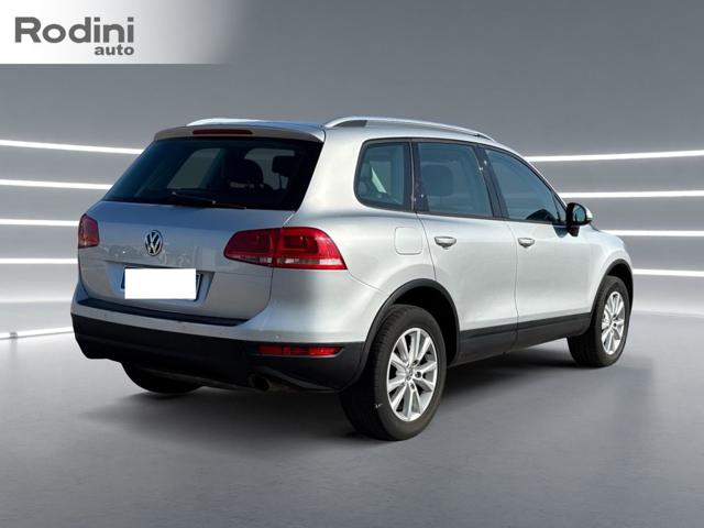 VOLKSWAGEN Touareg usata, con Airbag