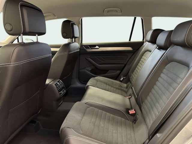 VOLKSWAGEN Passat Variant usata, con Pacchetto invernale