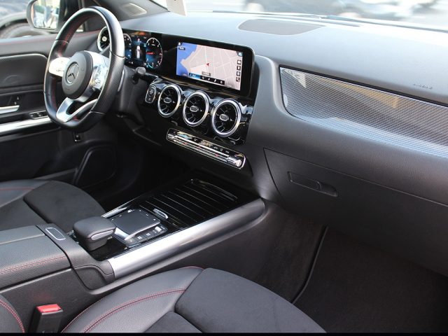 MERCEDES-BENZ GLA 200 usata, con ESP