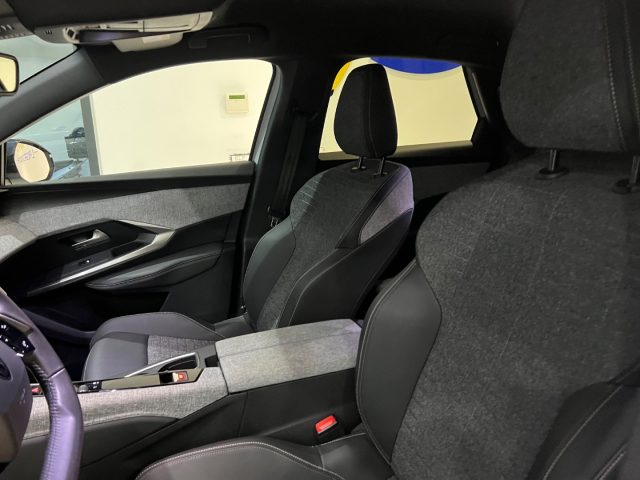 PEUGEOT 3008 usata, con Frenata d