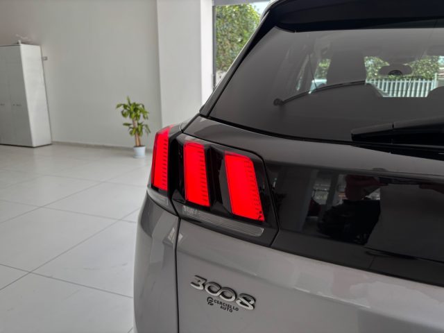 PEUGEOT 3008 usata, con Fendinebbia