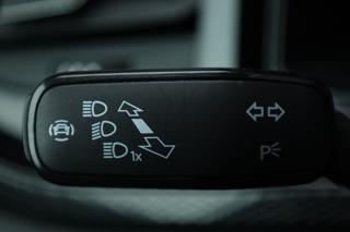 VOLKSWAGEN Taigo usata, con USB
