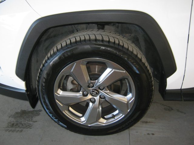 TOYOTA RAV 4 MY23 usata, con Sensori di parcheggio anteriori