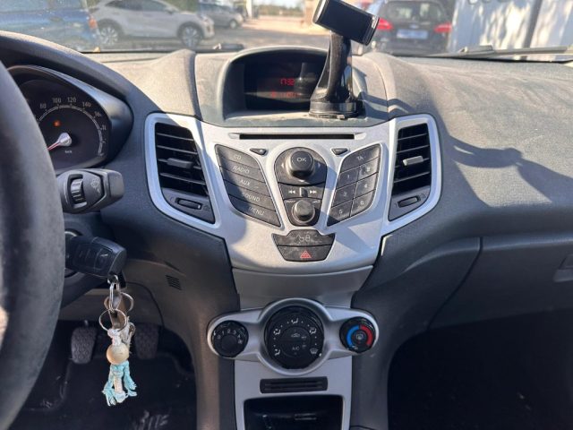 FORD Fiesta usata, con Boardcomputer
