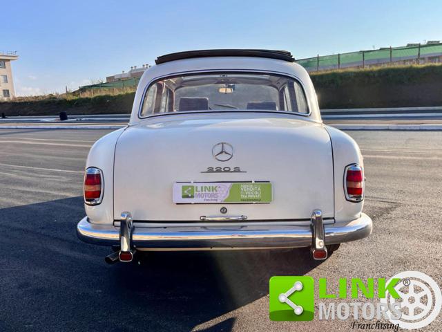 MERCEDES-BENZ 220 usata 27